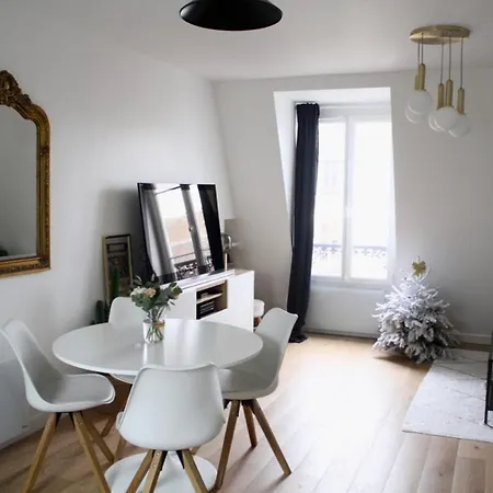 Daire Bright And Cosy Very Well Located *